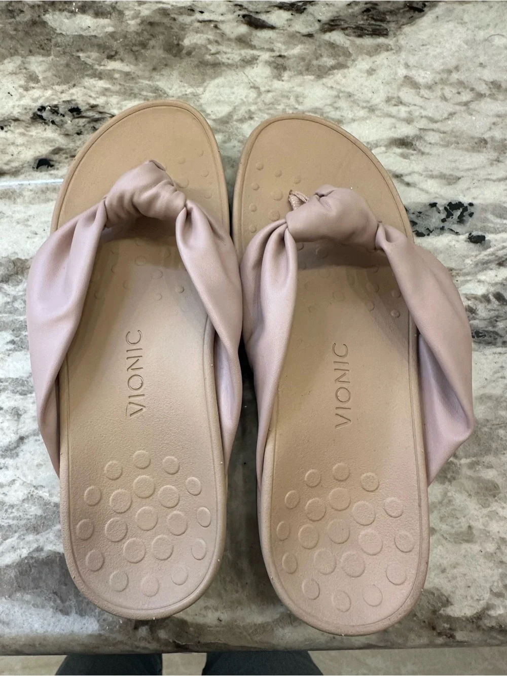 Vionic Women's Blush Knotted Slide Sandals
